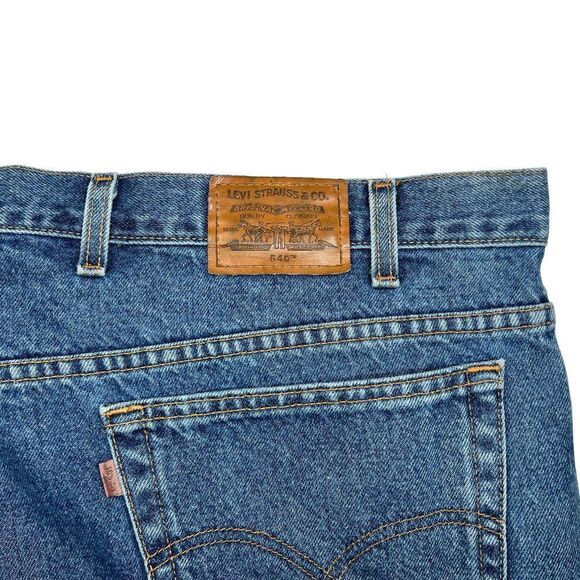 Levi's 540 Jeans Men's Size 48 Blue Vintage Brown Tab Relaxed Fit Denim - Picture 8 of 11